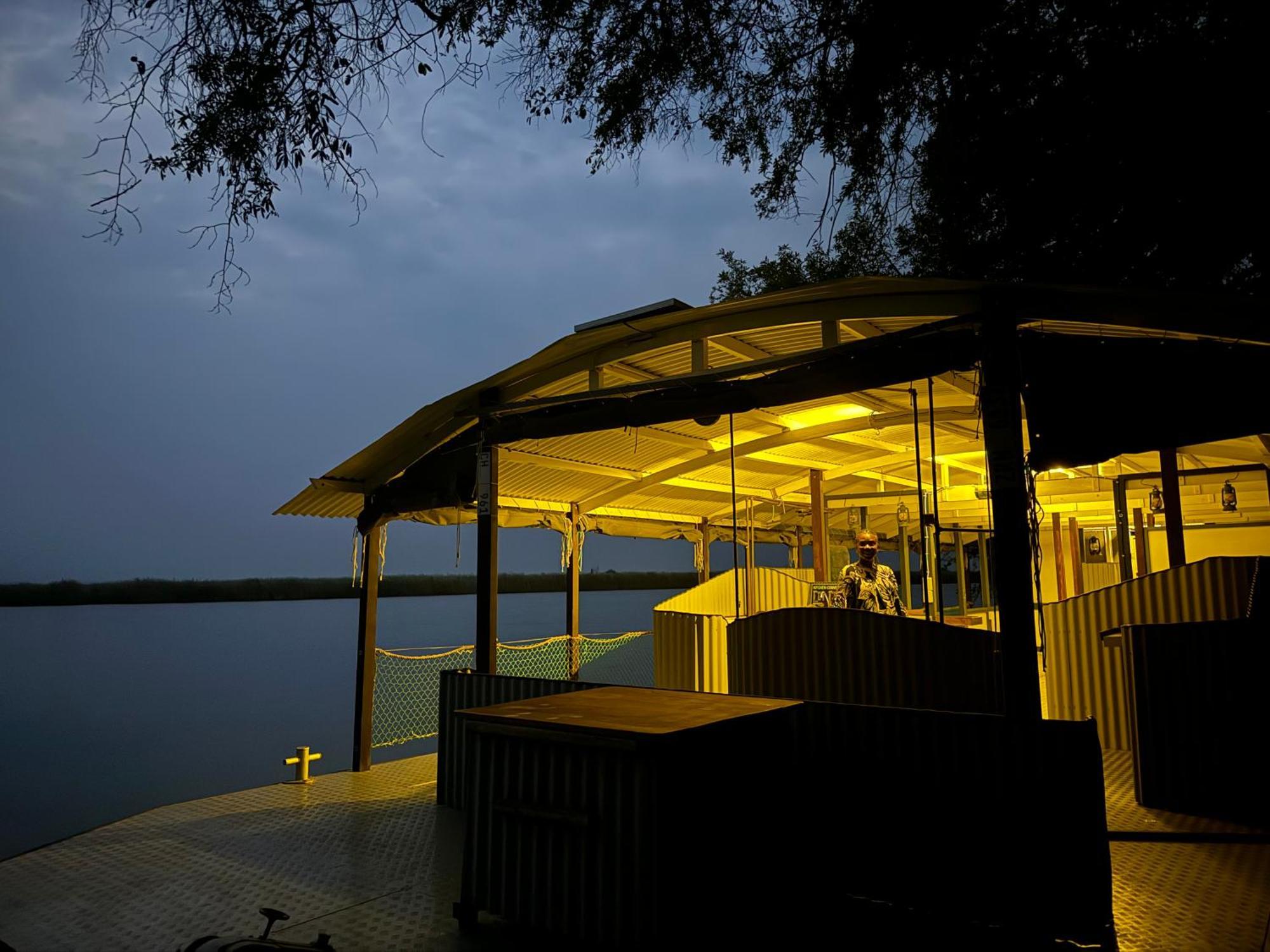 Chobe House Villa And Chalets Касане Екстер'єр фото